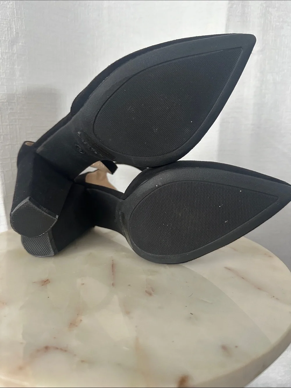 Dream Pairs suede pumps NWOT